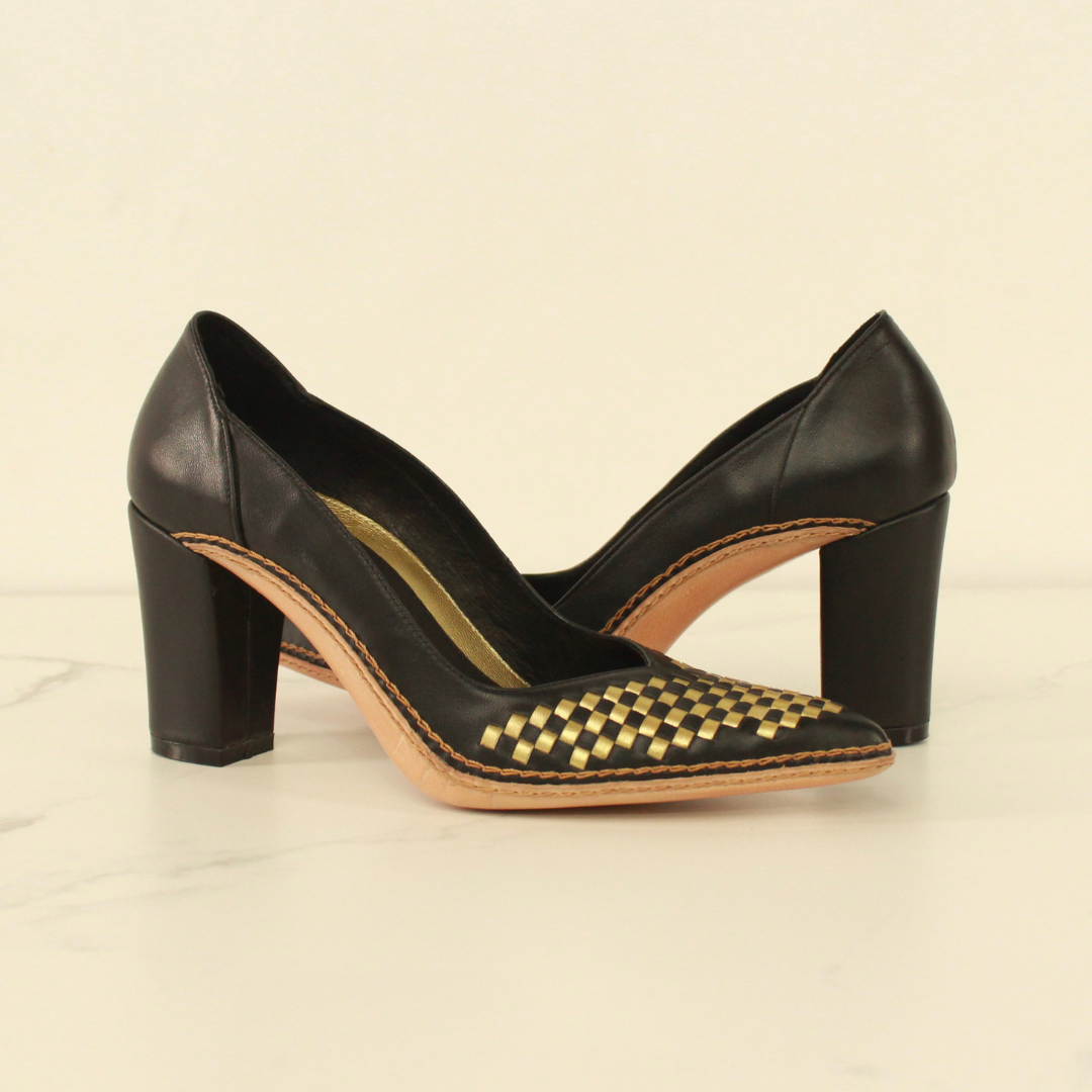 Leonor Heels in Black
